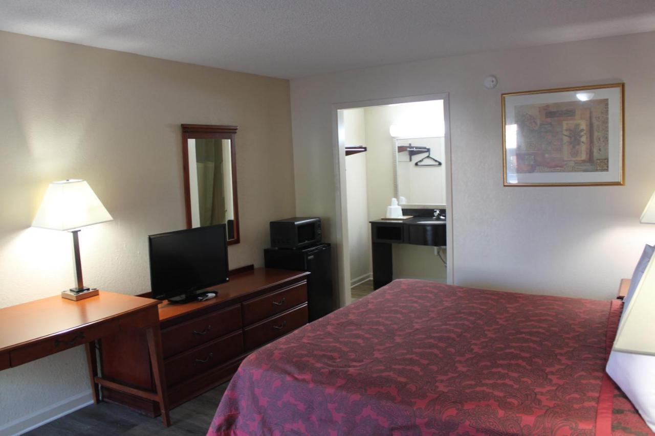 Travel Inn Of Buford Buitenkant foto
